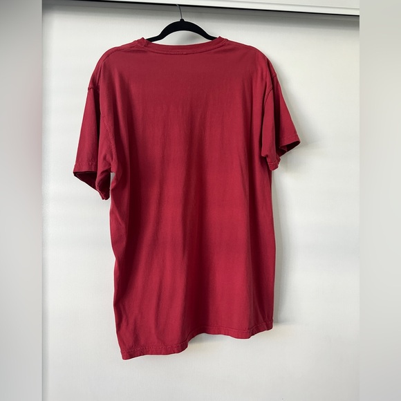 RSQ Solid Mens Burgundy Pocket Tee - Picture 2 of 3